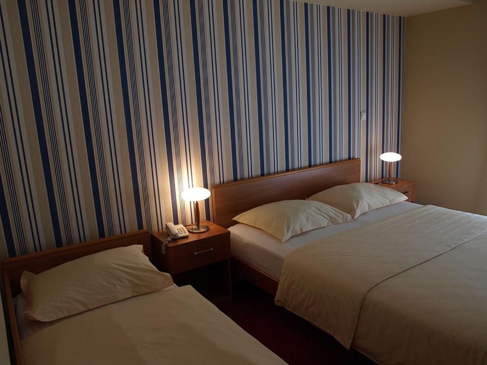 Hotel Neva Podstrana Exteriér fotografie